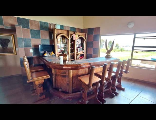 FARM FOR SALE IN LEEUFONTEIN